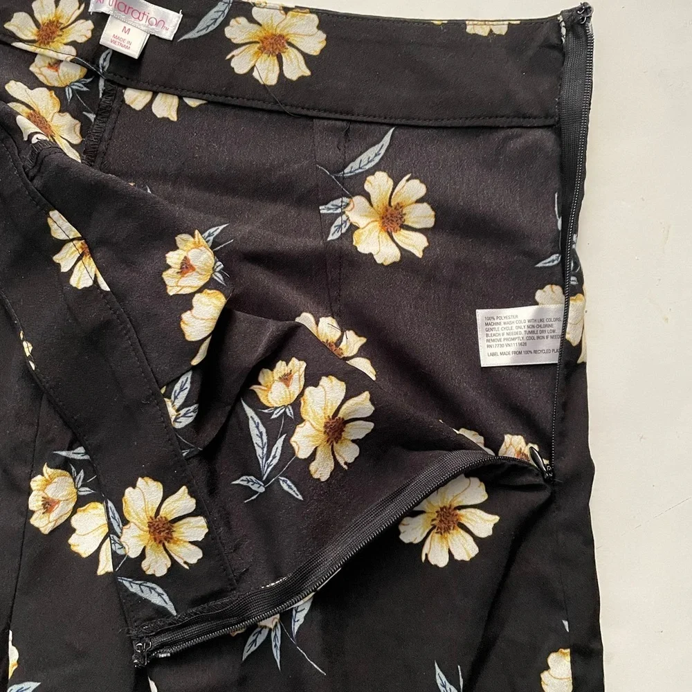 Xhilaration Women Black Floral Wide Leg Pants Sz M